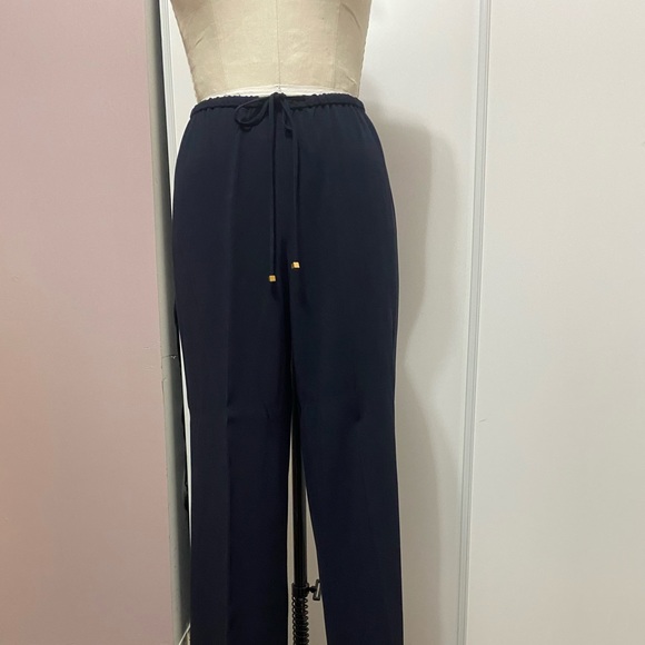 Beautiful navy blue pants - Picture 2 of 6